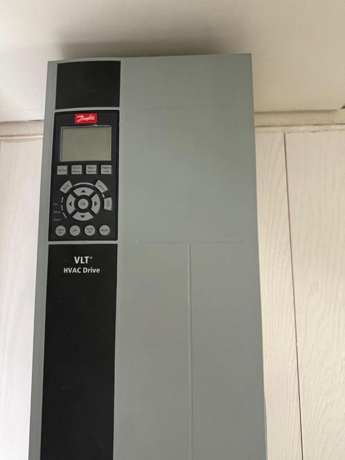 Danfoss VLT HVAC Drive FC102 4kW frequentieregelaar, Hobby en Vrije tijd, Elektronica-componenten, Gebruikt, Ophalen