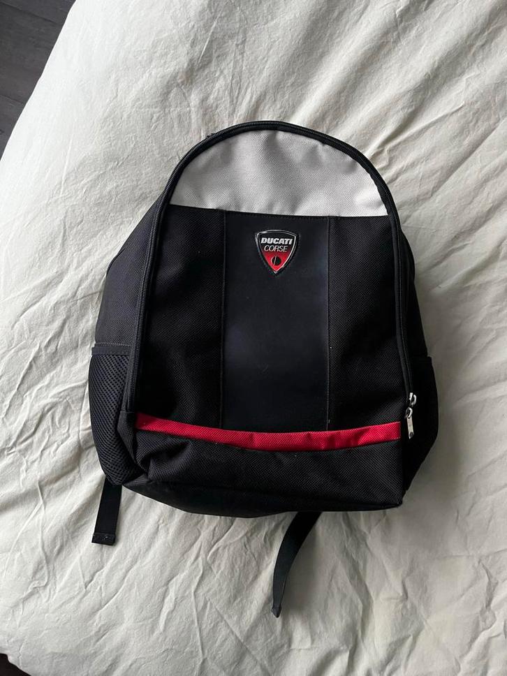Ducati Rugzak - Sportief en praktisch!, Motoren, Accessoires | Koffers en Tassen, Zo goed als nieuw, Ophalen
