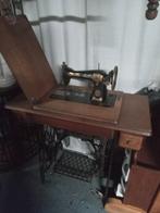 Antieke Singer Naaimachine met Tafel, Ophalen of Verzenden