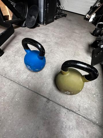 Kettlebells 24kg , 28kg beschikbaar voor biedingen