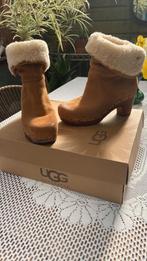 UGG Lynnea laarzen, UGG, Bruin, Lage of Enkellaarzen, Ophalen of Verzenden