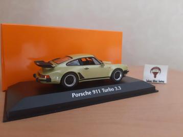 Porsche 911 Turbo 3.3 1977 Oliven-grun van Maxichamps 1:43 beschikbaar voor biedingen