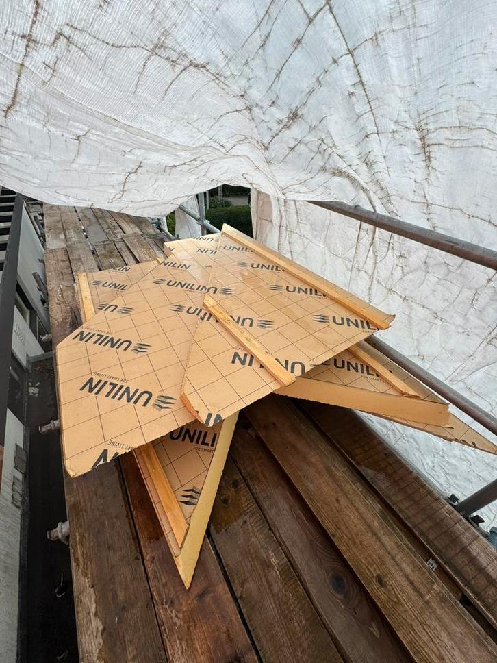 UNILIN Usystem Roof Reno 85 mm PIR dakplaat, Doe-het-zelf en Verbouw, Isolatie en Afdichting, Zo goed als nieuw, Dakisolatie, Hardschuim (Pir)