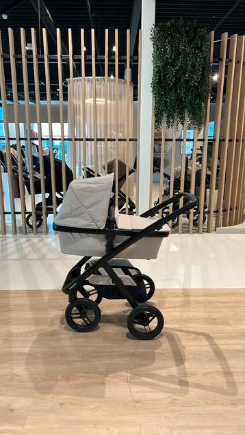 Dubatti Two Mushroom Grey Compleet! beschikbaar voor biedingen