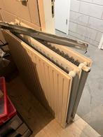 Radiator met muurbeugels, Doe-het-zelf en Verbouw, Verwarming en Radiatoren, Radiator, Minder dan 60 cm, Ophalen of Verzenden