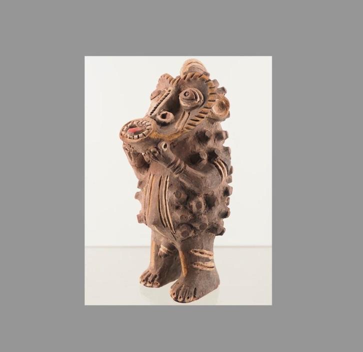 Div Afrikaanse obj: oa Mambila terracotta fig.(120815-31), Antiek en Kunst, Kunst | Niet-Westerse kunst, Verzenden