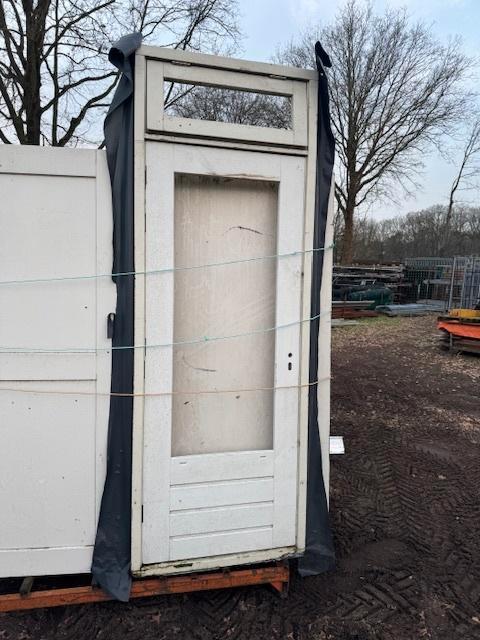 Nieuwe hardhouten buitendeur met kozijn, Doe-het-zelf en Verbouw, Deuren en Horren, Nieuw, Buitendeur, 200 tot 215 cm, Ophalen