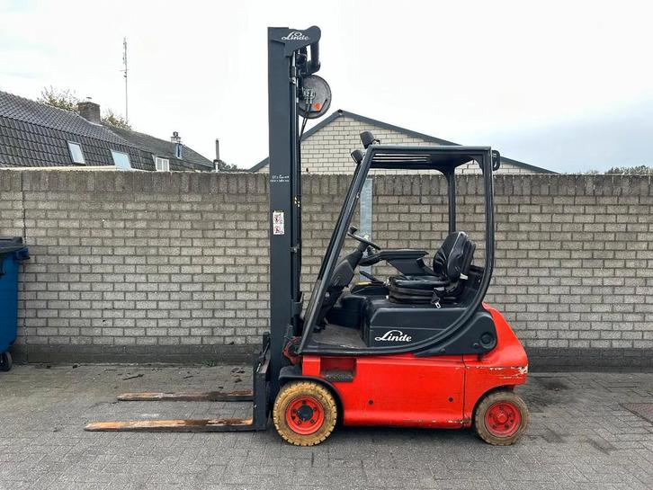 Linde E16P-02 Elektrische Heftruck (bj 2006), Zakelijke goederen, Machines en Bouw | Heftrucks en Intern transport, Heftruck, Elektrisch