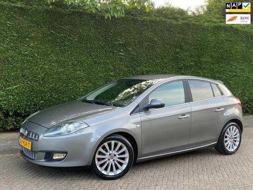 Fiat Bravo 1.4 MultiAir RIJDT NIEUW/1e EIGENAAR/PDC V+A/APK!, Auto's, Fiat, Bedrijf, Te koop, Bravo, ABS, Airbags, Airconditioning