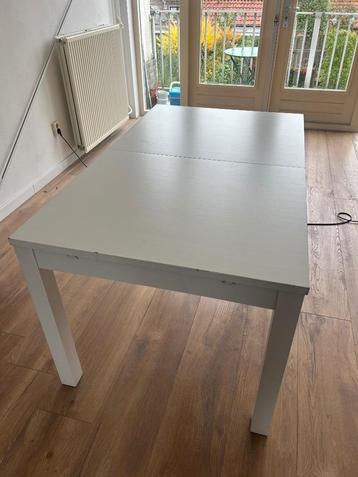 Uitschuifbare witte tafel 140x84