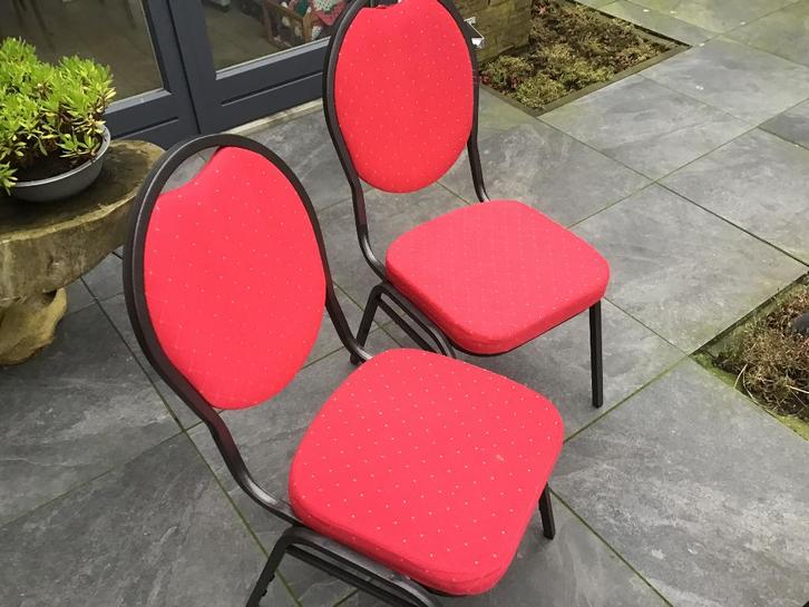 Stoelen, Huis en Inrichting, Stoelen, Zo goed als nieuw, Vijf, Zes of meer stoelen, Metaal, Stof, Rood, Ophalen