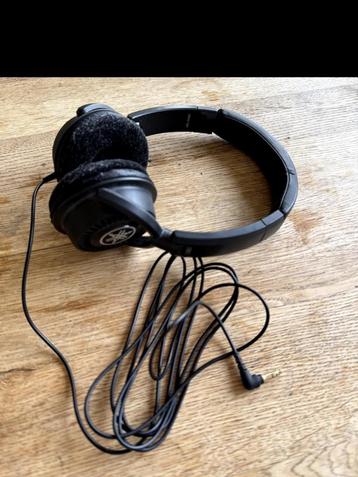 Yamaha HPH-150 beschikbaar voor biedingen