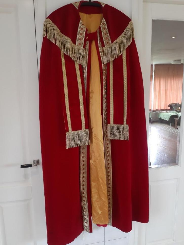 Te huur: Sinterklaaskostuum Sintkostuum, Diversen, Sinterklaas, Zo goed als nieuw, Ophalen