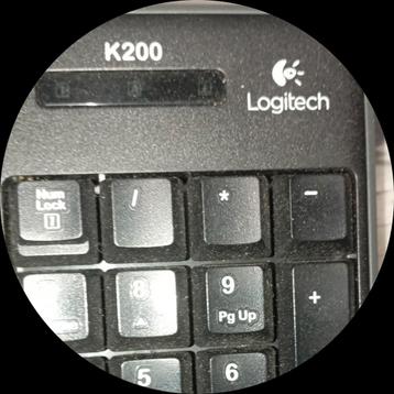 Logitech bedraad toetsen bord beschikbaar voor biedingen