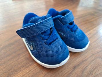 Nike babyschoentjes - Maat 17 - Nieuw beschikbaar voor biedingen