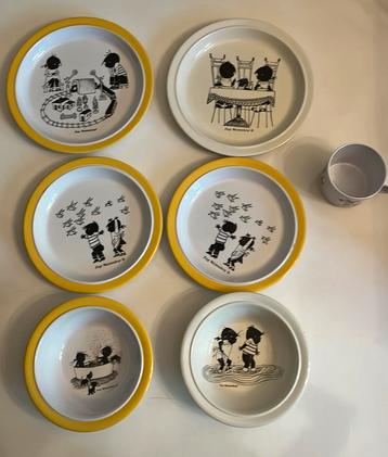 Kunststof serviesgoed van Jip en Janneke beschikbaar voor biedingen