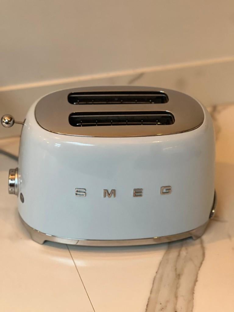 Smeg waterkoker en broodrooster, Witgoed en Apparatuur, Ophalen, Gebruikt, Uitneembare kruimellade