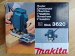 Makita bovenfreesmachine op netstroom met toebehoren in doos, Nieuw, Bovenfrees, Ophalen of Verzenden, Makita 3620