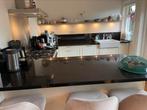 Moderne, in goede staat keuken, graniet blad en apparaten., Huis en Inrichting, Keuken | Complete keukens, Ophalen, Gebruikt, Zwart
