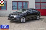 Skoda Octavia 1.0 TSI Business Edition, Voorwielaandrijving, Zwart, 1226 kg, Leder en Stof