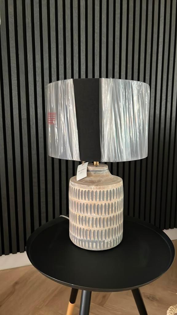 Stoere tafellamp van Bali Babes, helemaal nieuw!, Huis en Inrichting, Lampen | Tafellampen, Zo goed als nieuw, Minder dan 50 cm