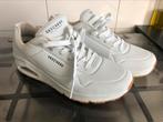 Skechers maat 44, Skechers, Wit, Ophalen of Verzenden, Sneakers of Gympen