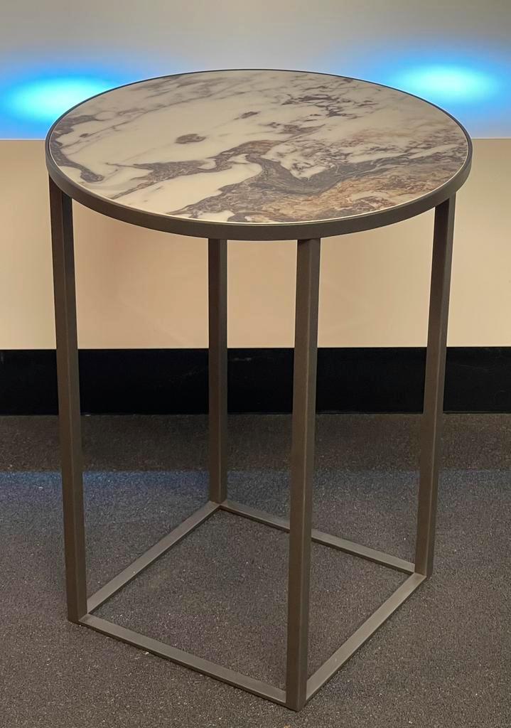 Leolux Prismo bijzettafel marmeren blad NIEUW, Huis en Inrichting, Tafels | Bijzettafels, Nieuw, Rond, Minder dan 55 cm, Ophalen