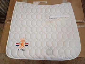Kwpn dressuur  beschikbaar voor biedingen