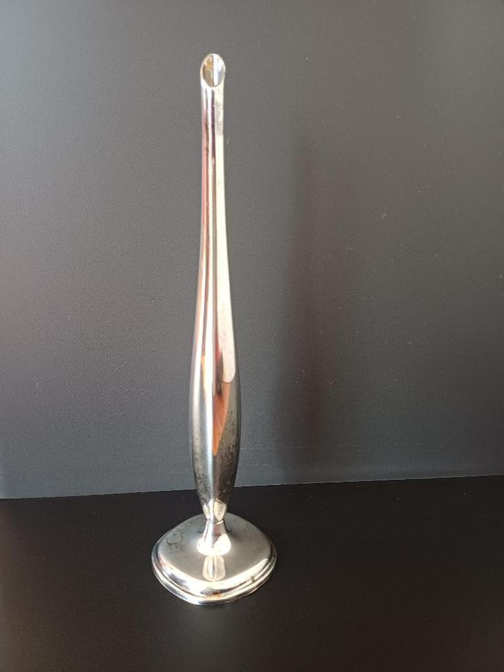 verzilverd jaren 60 vaasje vintage, Huis en Inrichting, Woonaccessoires | Vazen, Gebruikt, Overige kleuren, Minder dan 50 cm, Overige materialen