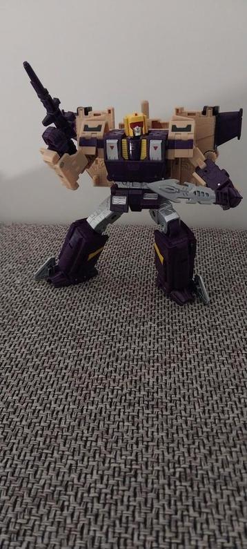 Transformers - Legacy Decepticon triplechanger Blitzwing beschikbaar voor biedingen