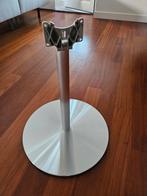 Standaard voor Loewe tv, Ophalen