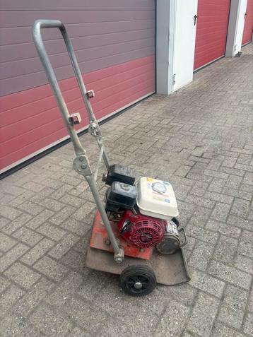 Revo quick trilplaat beschikbaar voor biedingen