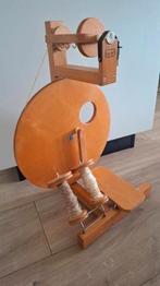 Louet Spinnewiel Met Drie Klossen, Ophalen, Gebruikt, Spinnewiel