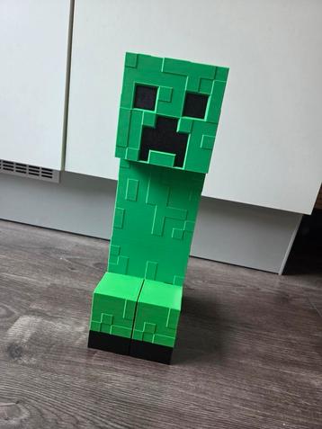 3D Creeper 40 Cm hoog beschikbaar voor biedingen