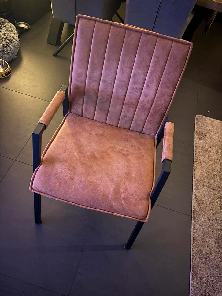 4 mooie eetkamer stoelen - bruin met stevig ijzeren frame, Huis en Inrichting, Stoelen, Zo goed als nieuw, Vijf, Zes of meer stoelen