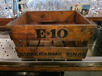 Vintage Houten Kistje - E*10  beschikbaar voor biedingen