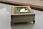 Vintage Shiseido Bijouterie Juwelen  Doos 14 cm Imitatieleer, Antiek en Kunst, Ophalen of Verzenden