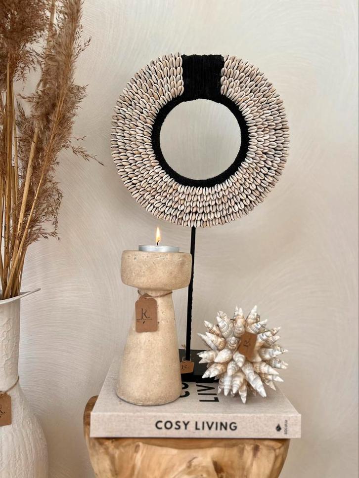 Schelpen ornament zwart Kauri, Huis en Inrichting, Woonaccessoires | Kransen, Nieuw, Ophalen of Verzenden