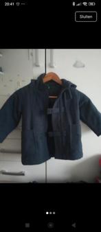 Mooie kinder winterjas van Benetton, Kinderen en Baby's, Babykleding | Maat 80, Ophalen of Verzenden, Jongetje of Meisje, Jasje