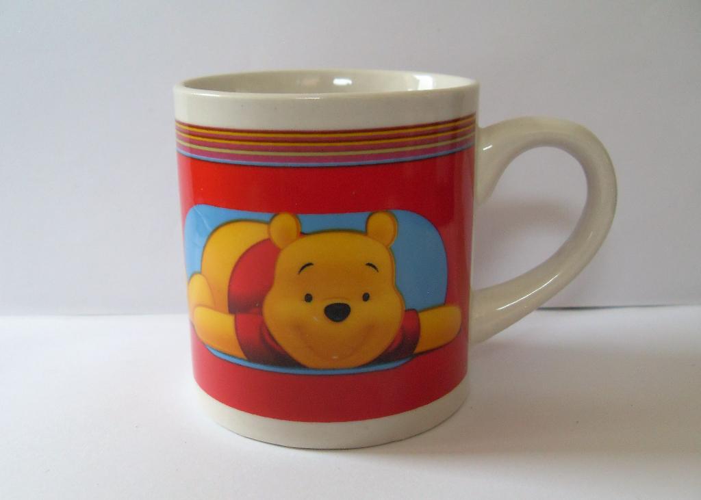 Winnie de Poeh Beker Disney Winnie The Pooh Mok, Ophalen of Verzenden, Winnie de Poeh of vrienden, Zo goed als nieuw, Servies