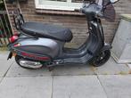 Vespa sprint 2021, Fietsen en Brommers, Scooters | Vespa, Ophalen of Verzenden, Zo goed als nieuw, Benzine
