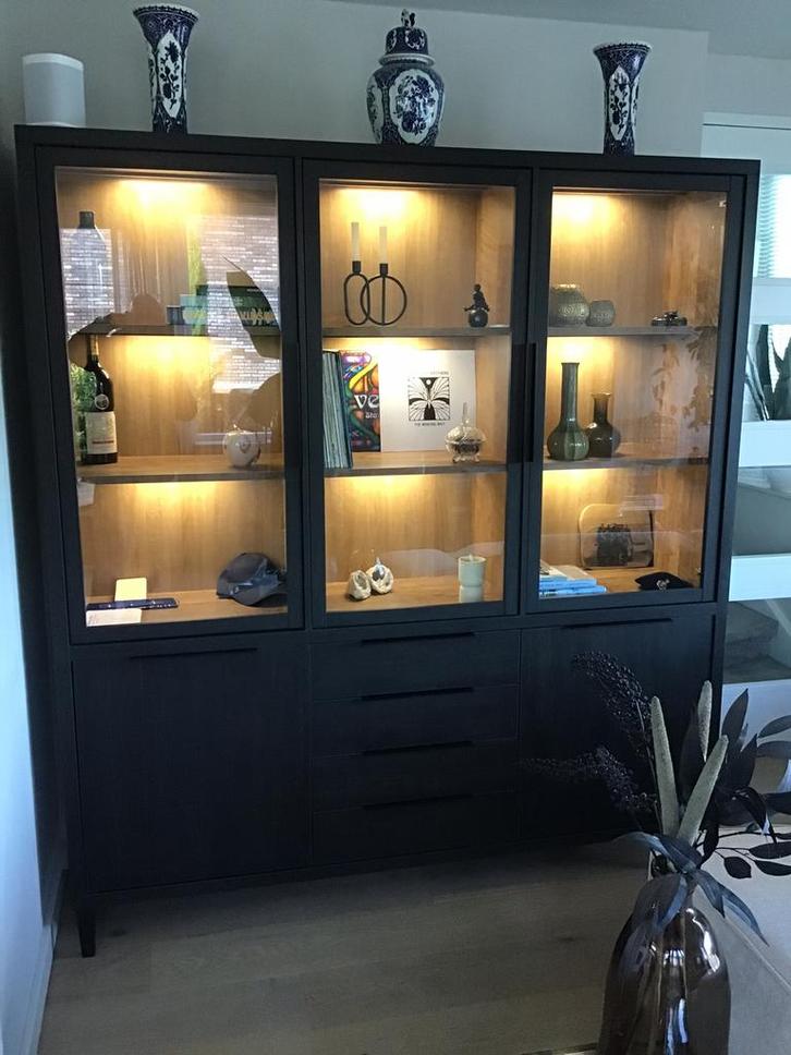 Manilla vitrine wandkast, Huis en Inrichting, Kasten | Vitrinekasten, Zo goed als nieuw, 200 cm of meer, 150 tot 200 cm, 25 tot 50 cm