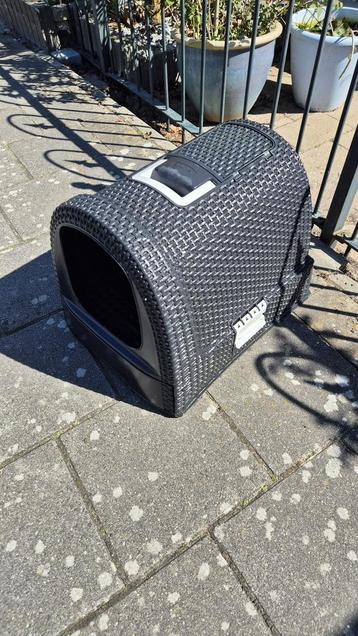 Curver rattan kattenbak met schepje zwart beschikbaar voor biedingen