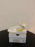 Nike Air Jordan 1 Mid Voltage Yellow 38, Kleding | Dames, Schoenen, Nieuw, Jordan, Ophalen of Verzenden, Sneakers of Gympen