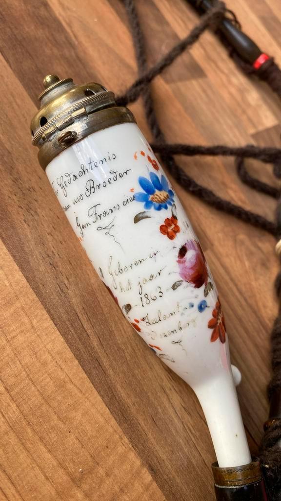 Porseleinen tabakspijp, opschrift 1863, Zeelant, Rozenberg, Watersport en Boten, Hengelsport | Vliegvissen, Zo goed als nieuw