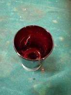 wijnglas luminac rood op voet, Verzamelen, Glas en Borrelglaasjes, Ophalen of Verzenden