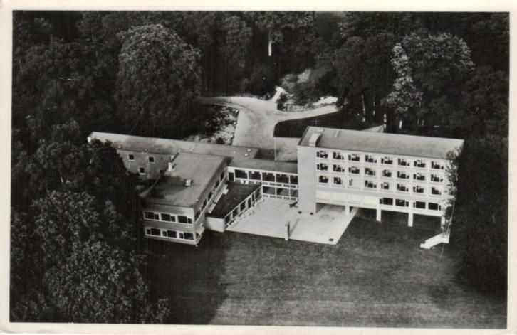 N166 Driebergen Centrum Hydepark 1955 gelopen, Verzamelen, Ansichtkaarten | Nederland, Gelopen, Utrecht, 1940 tot 1960, Ophalen of Verzenden