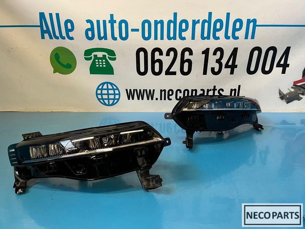 RENAULT MEGANE 5 E-TECH FULL LED KOPLAMP KOPLAMPEN ORIGINEEL, Auto-onderdelen, Verlichting, Renault, Gebruikt, Ophalen of Verzenden