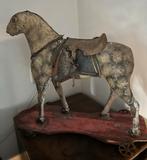 Brocante shabby paard op voetstuk, schimmel, Ophalen