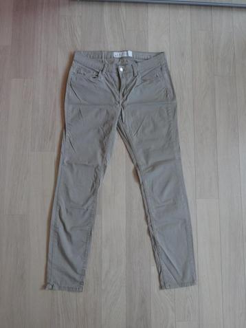 Chino broek H&M mt 42 beschikbaar voor biedingen